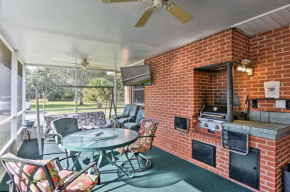 Cozy Sanford Home near Orlando Resorts and Airport!